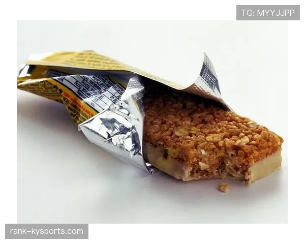 陈梦家的冰箱里塞满了蛋白粉，连饮料都喝零卡的